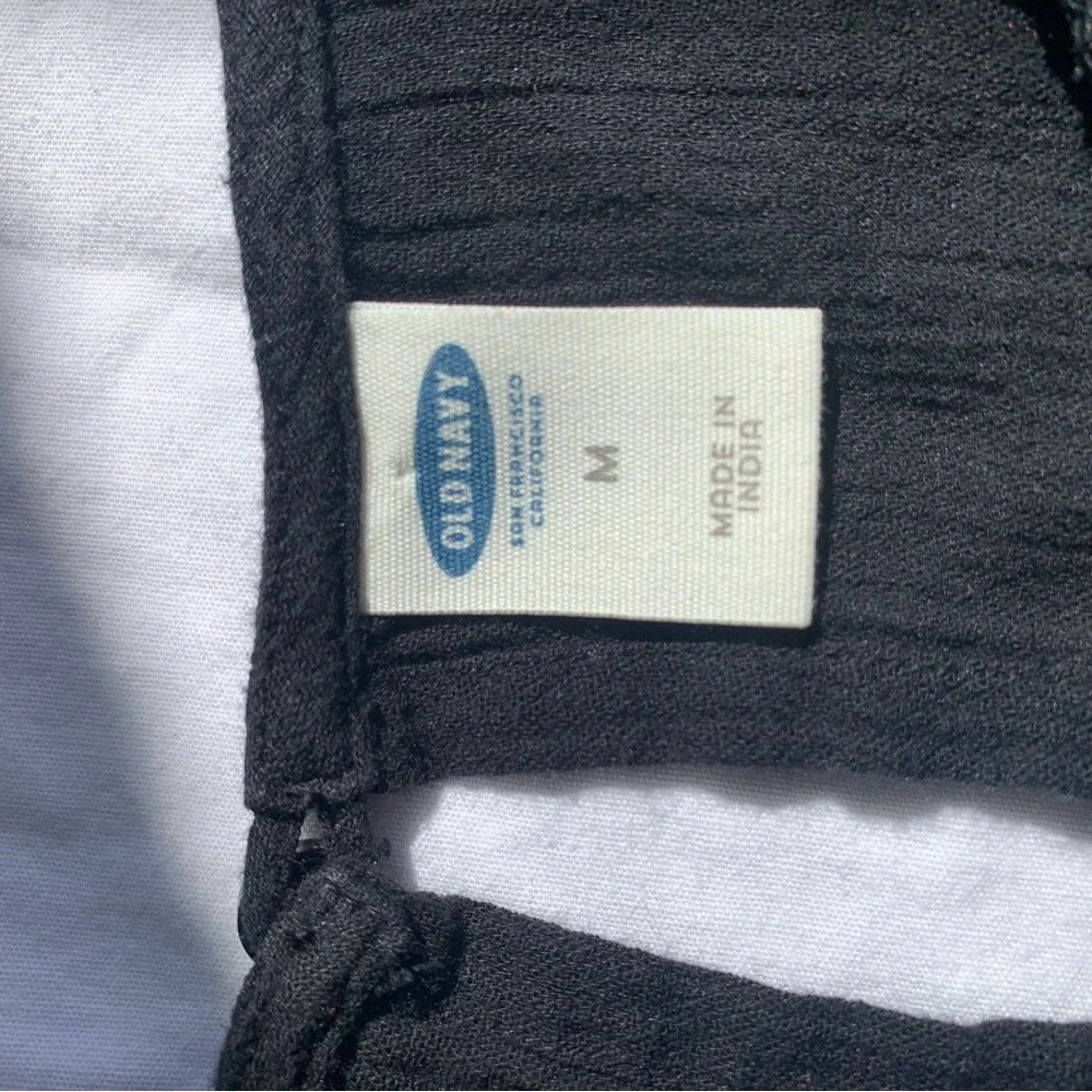 Old Navy Black Crochet Yoke Peasant Blouse Medium - Picture 2 of 6